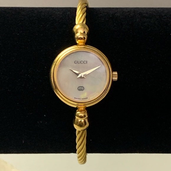 Gucci watch - Picture 1 of 8